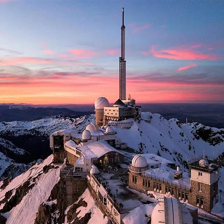 Les Granges De La Hulotte, Les Mesanges Lies